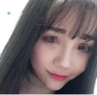 黄蕾