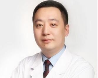 李战强